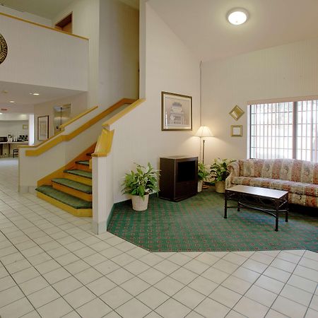 Americas Best Value Inn Addison Interior photo